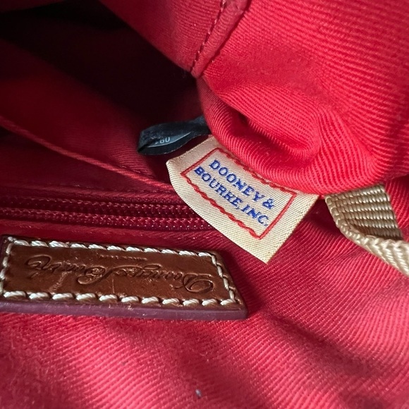 Dooney & Bourke Shoulder Bag Purse Beige / Brown Adjustable Strap Red Liner - Picture 7 of 11